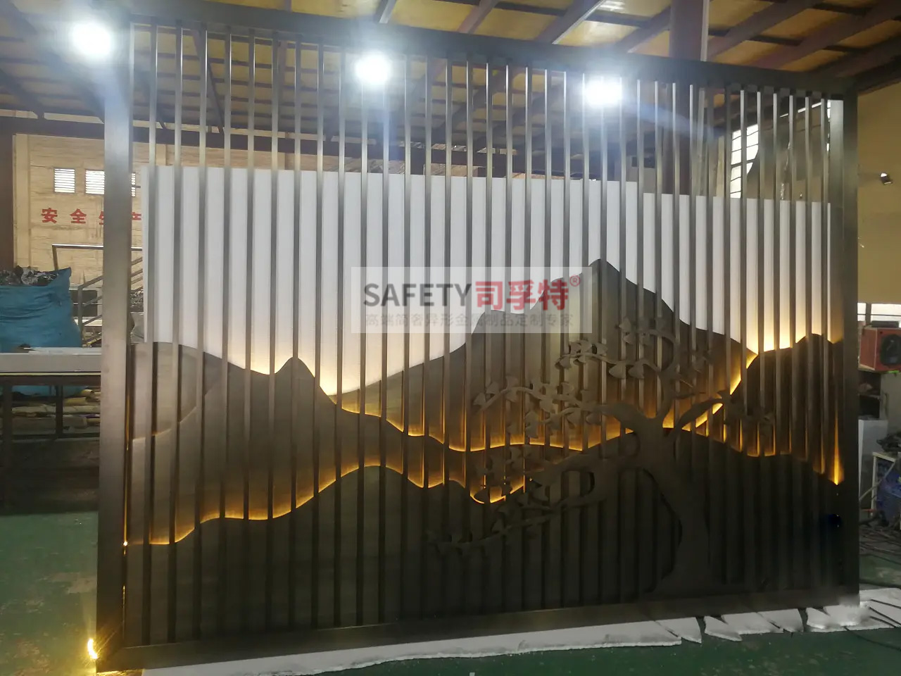 金屬山水屏風(fēng)隔斷：新中式古典風(fēng)，精致優(yōu)雅，輕奢舒適(圖3)